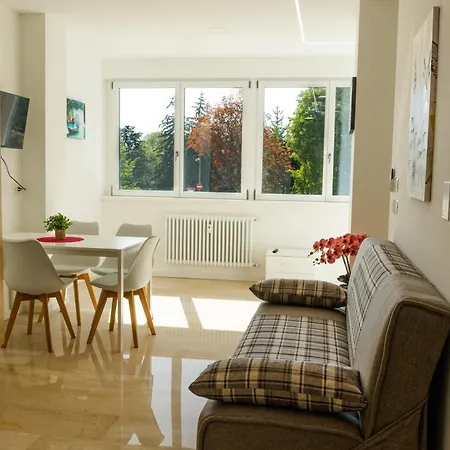 Ampio, Luminoso E In Posizione Strategica 4a Apartmán *