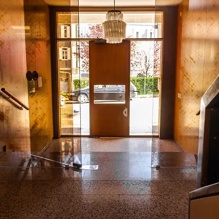 Ampio, Luminoso E In Posizione Strategica 4a